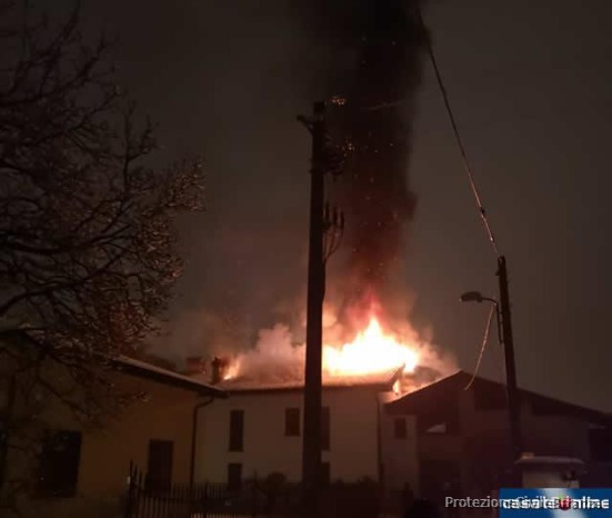 Incendio in unabitazione